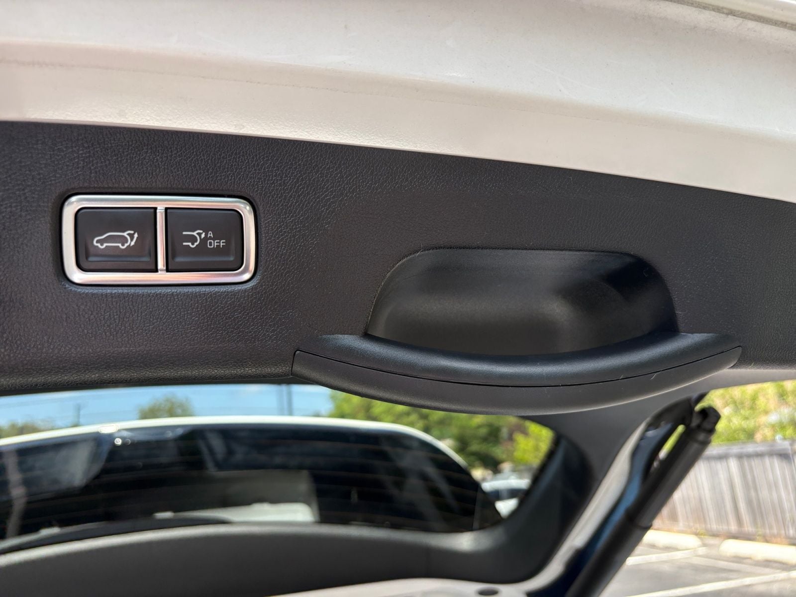 Pre-Owned 2025 Kia Sorento Plug-In Hybrid SX Prestige - photo - 22