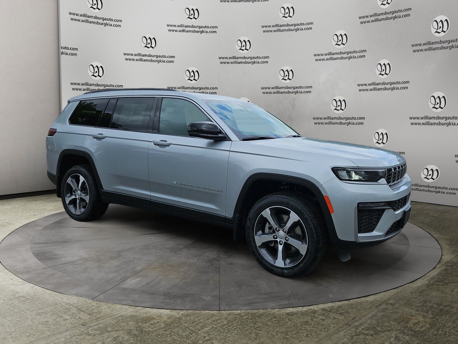 New 2026 Jeep Grand Cherokee L Limited - photo - 6