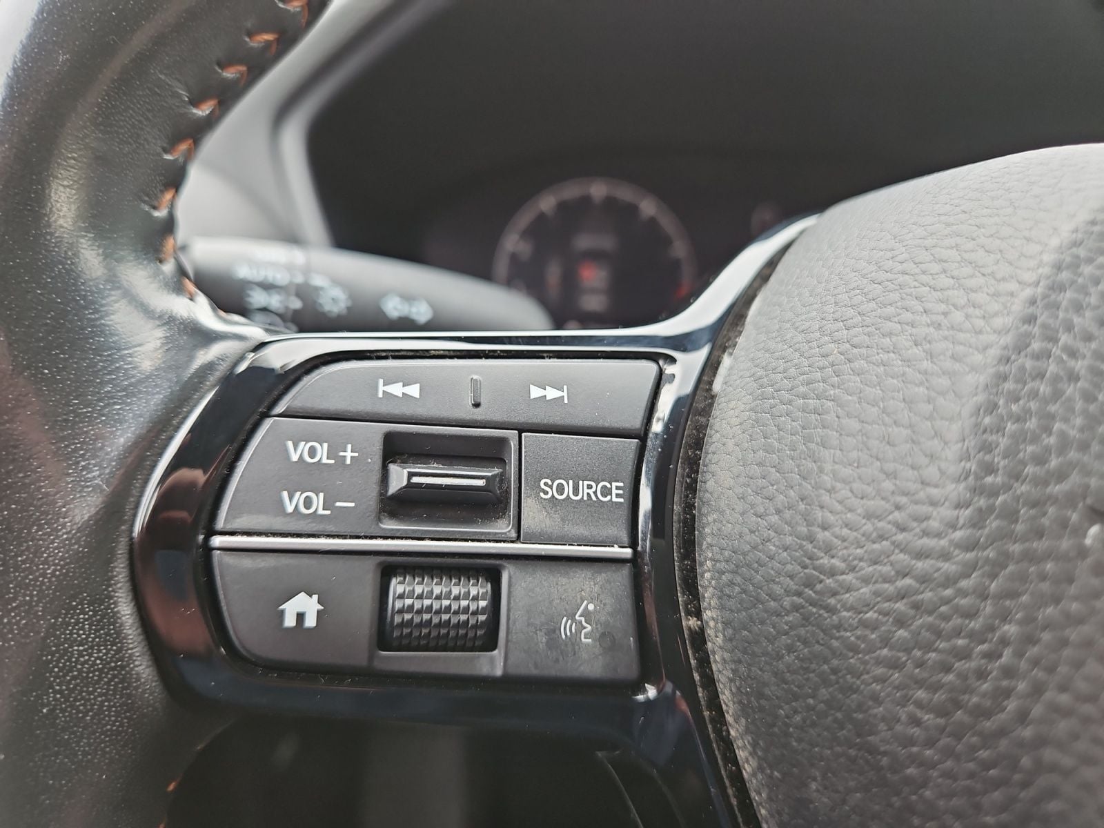 Pre-Owned 2023 Honda HR-V Sport - photo - 24