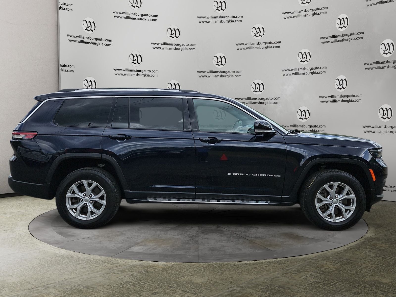Pre-Owned 2023 Jeep Grand Cherokee L Limited - photo - 5