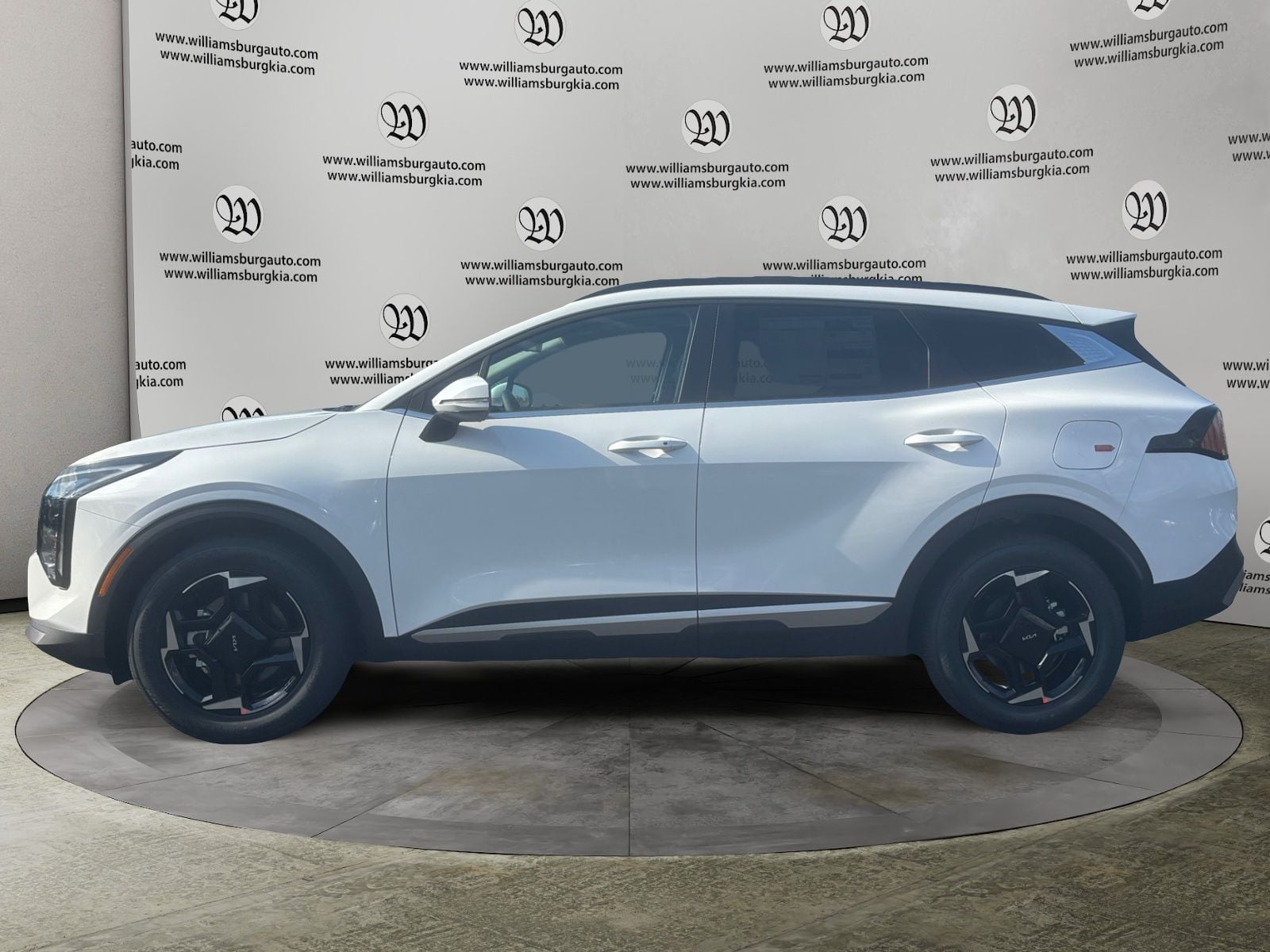 New 2026 Kia Sportage EX - photo - 1