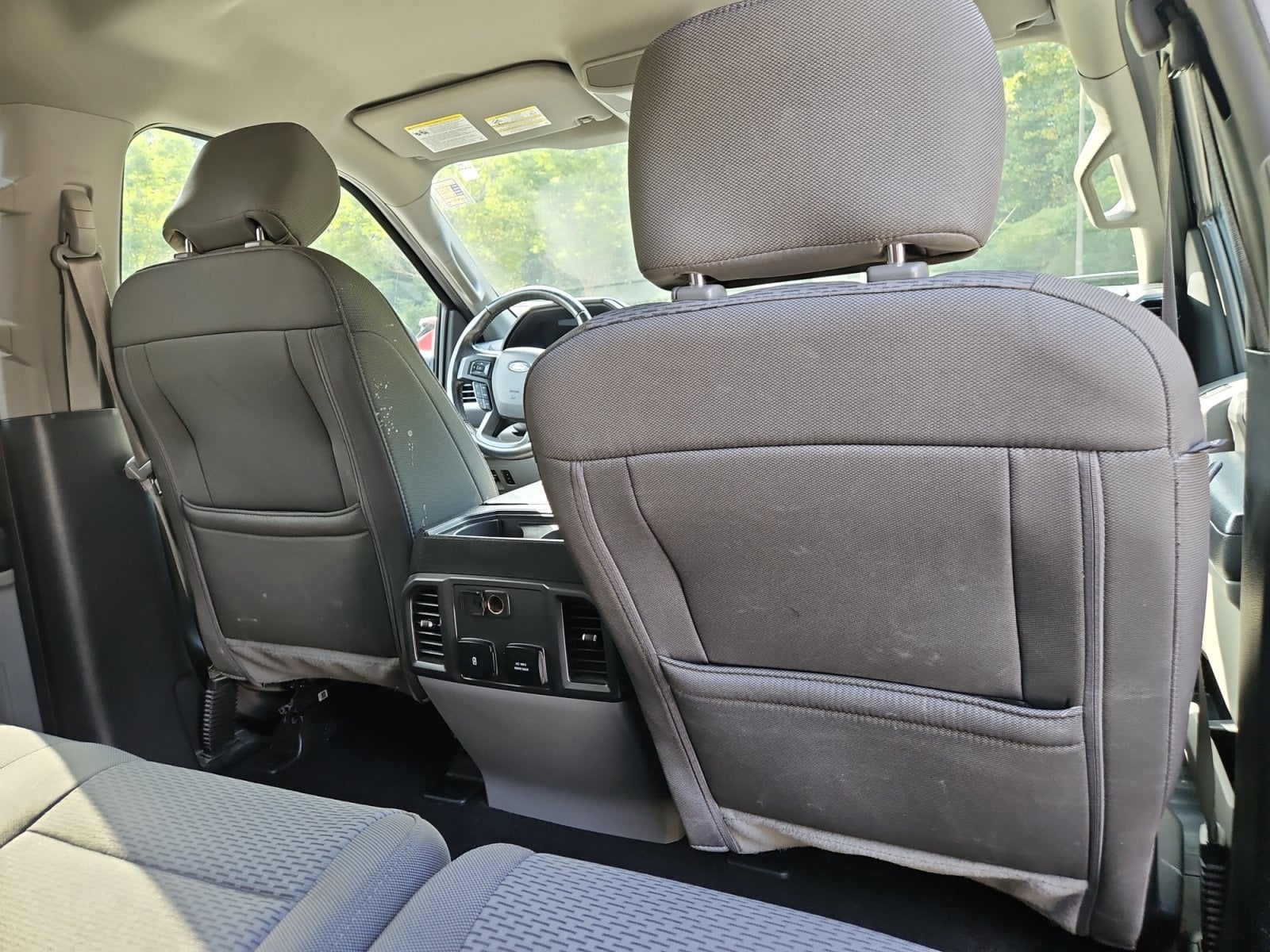 Pre-Owned 2019 Ford F-150 XLT - photo - 17