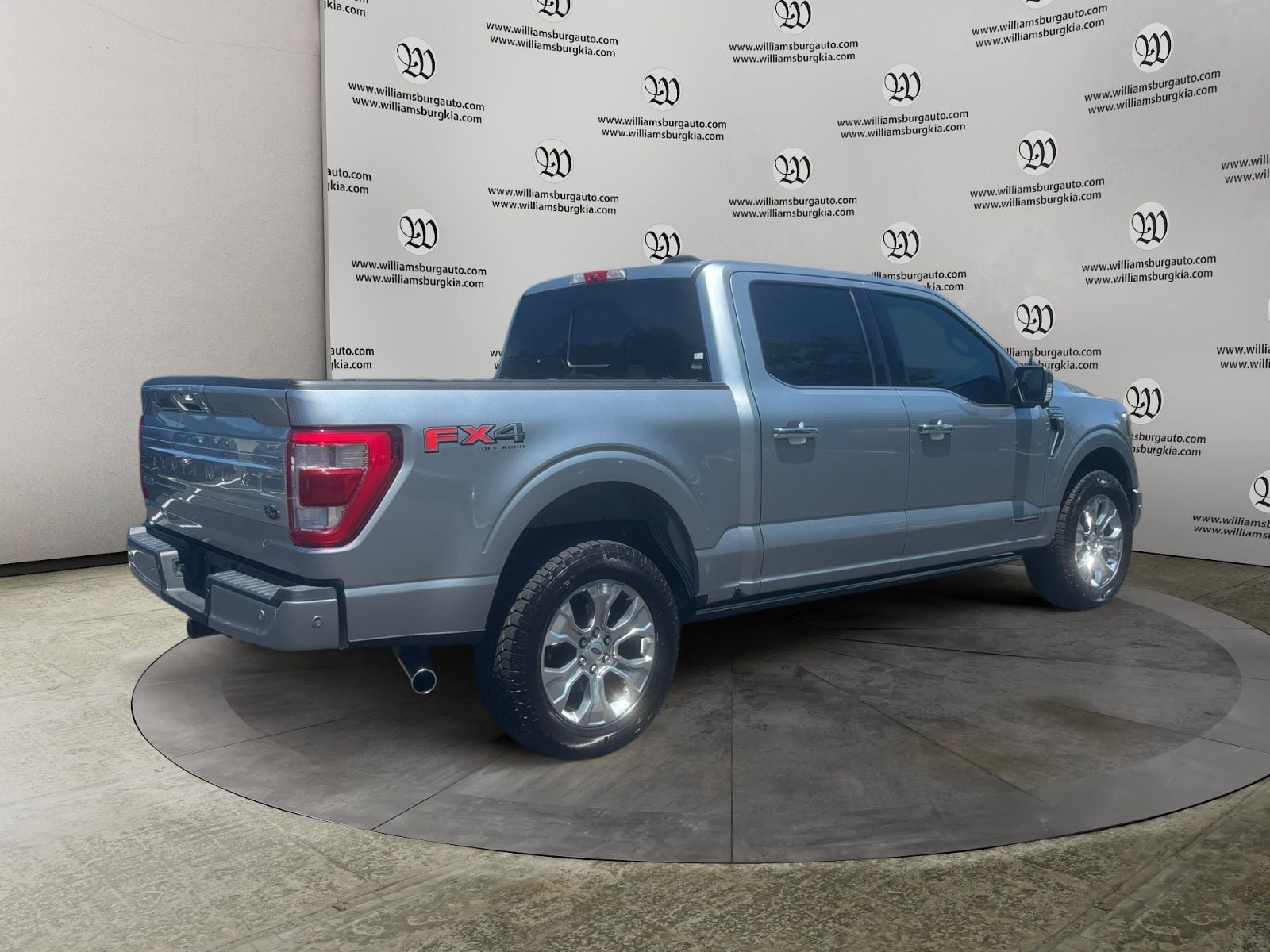 Pre-Owned 2022 Ford F-150 Platinum - photo - 4