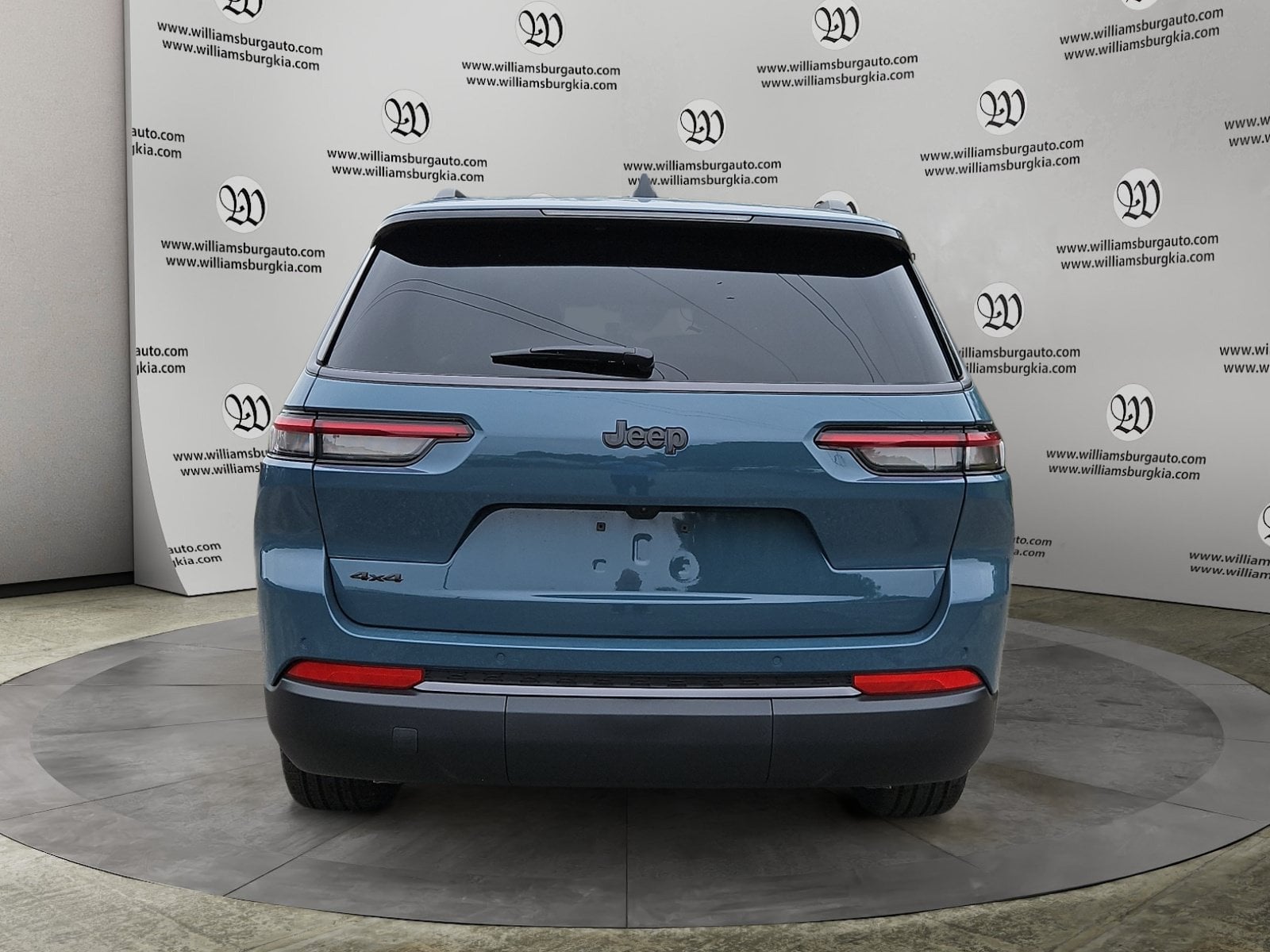 New 2027 Jeep Grand Cherokee L Limited - photo - 3