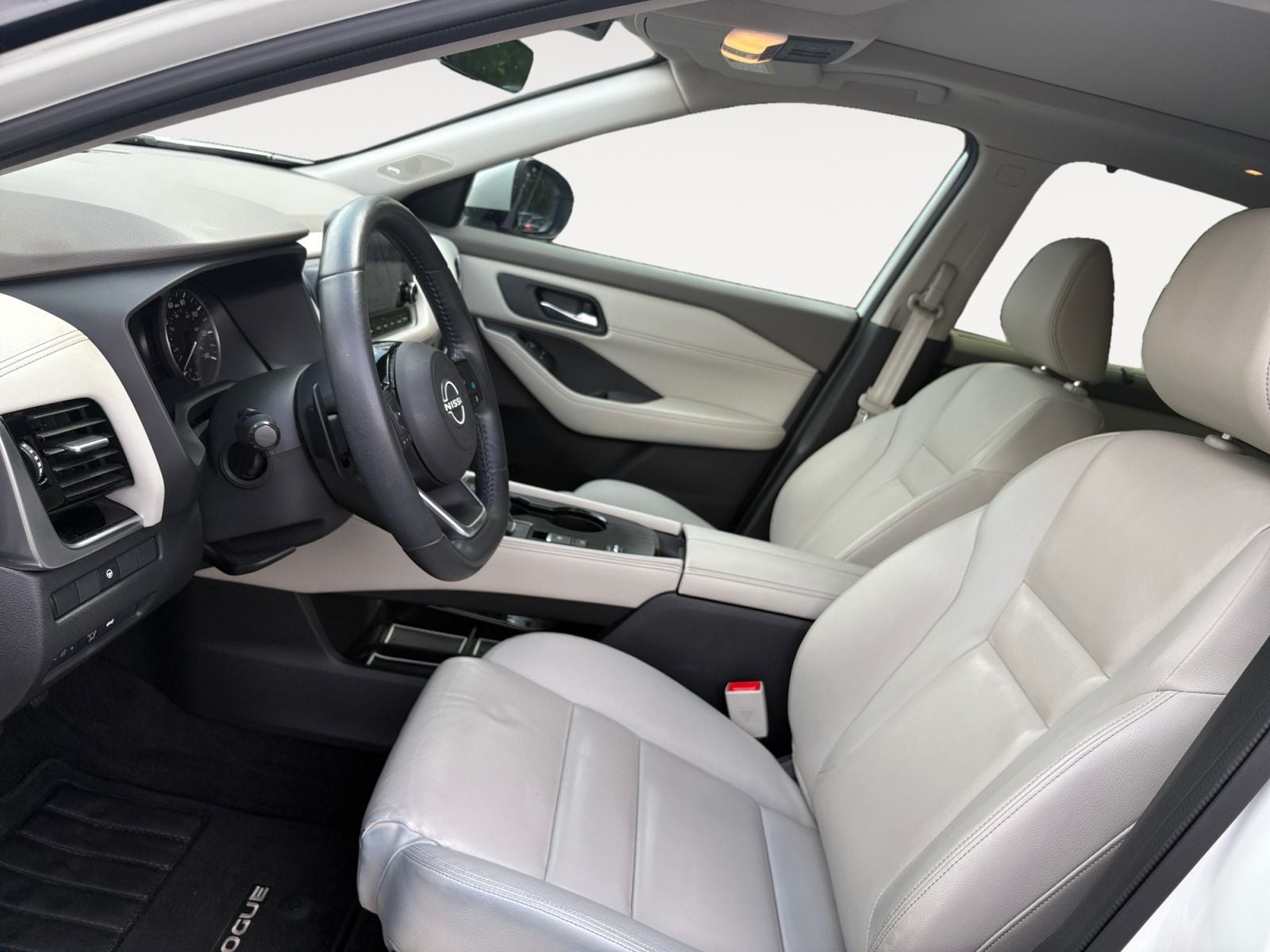 Pre-Owned 2023 Nissan Rogue SL - photo - 8