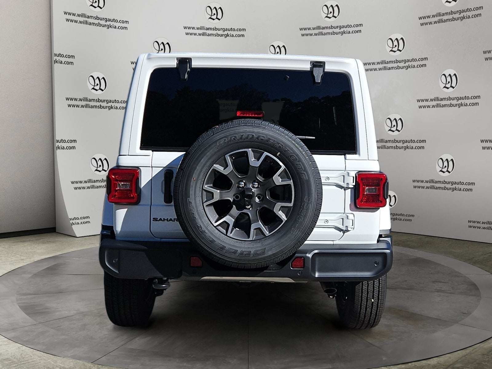 New 2027 Jeep Wrangler Sahara - photo - 3