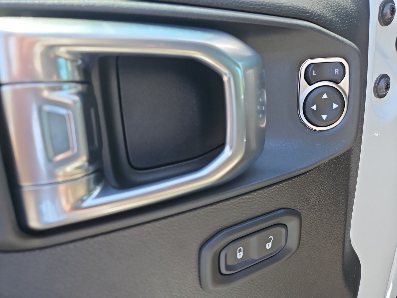 New 2026 Jeep Wrangler 85th Anniversary Edition - photo - 21