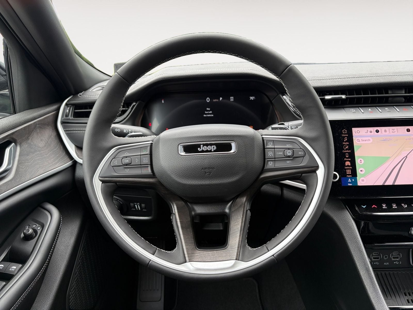 New 2026 Jeep Grand Cherokee L Altitude - photo - 11