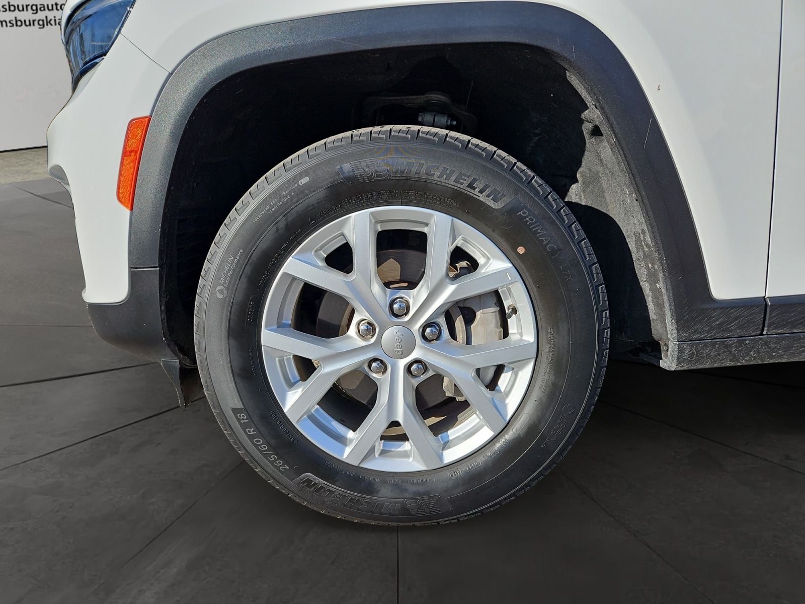 Pre-Owned 2023 Jeep Grand Cherokee Limited - photo - 13