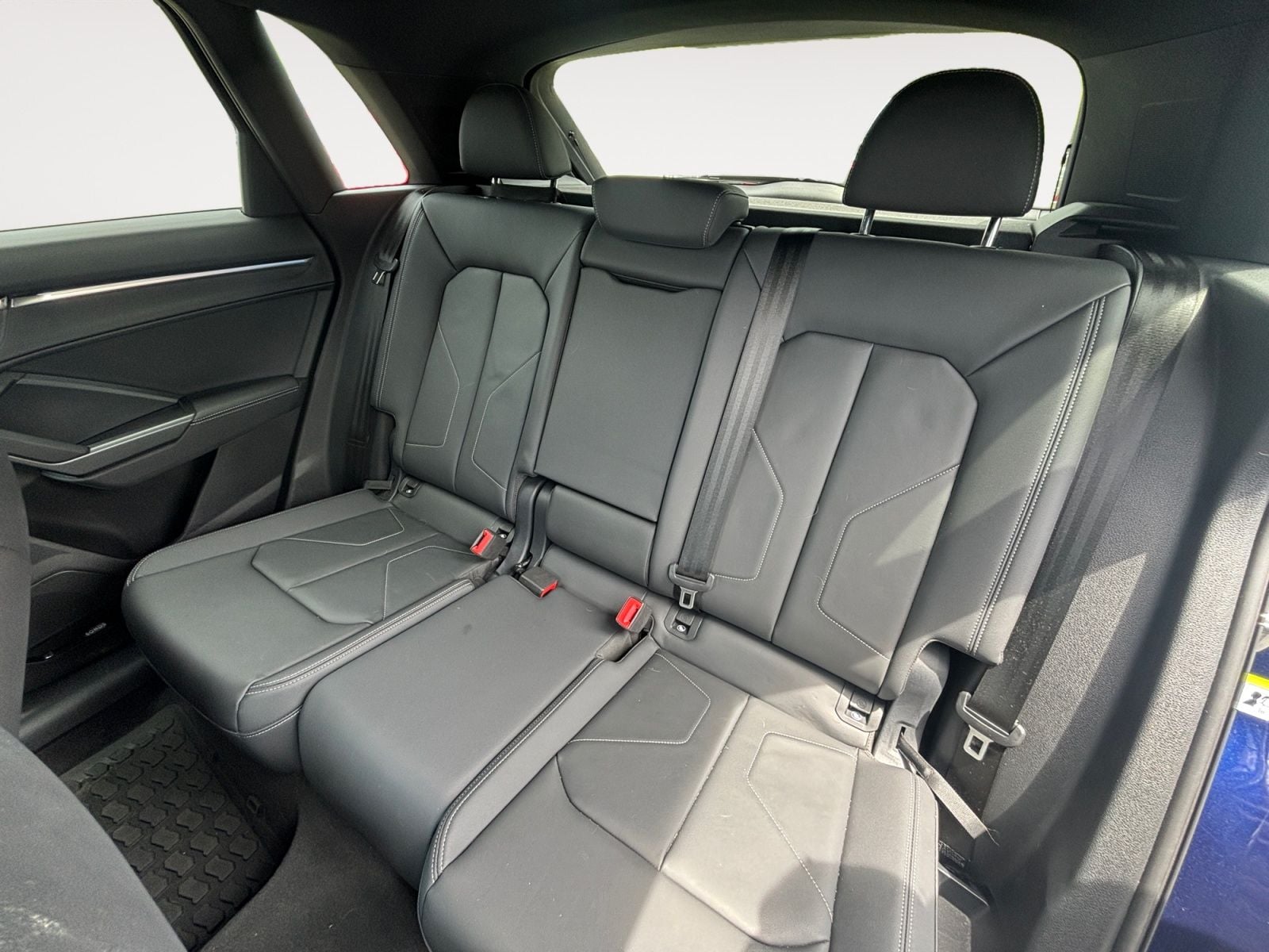 Pre-Owned 2024 Audi Q3 Premium Plus - photo - 12