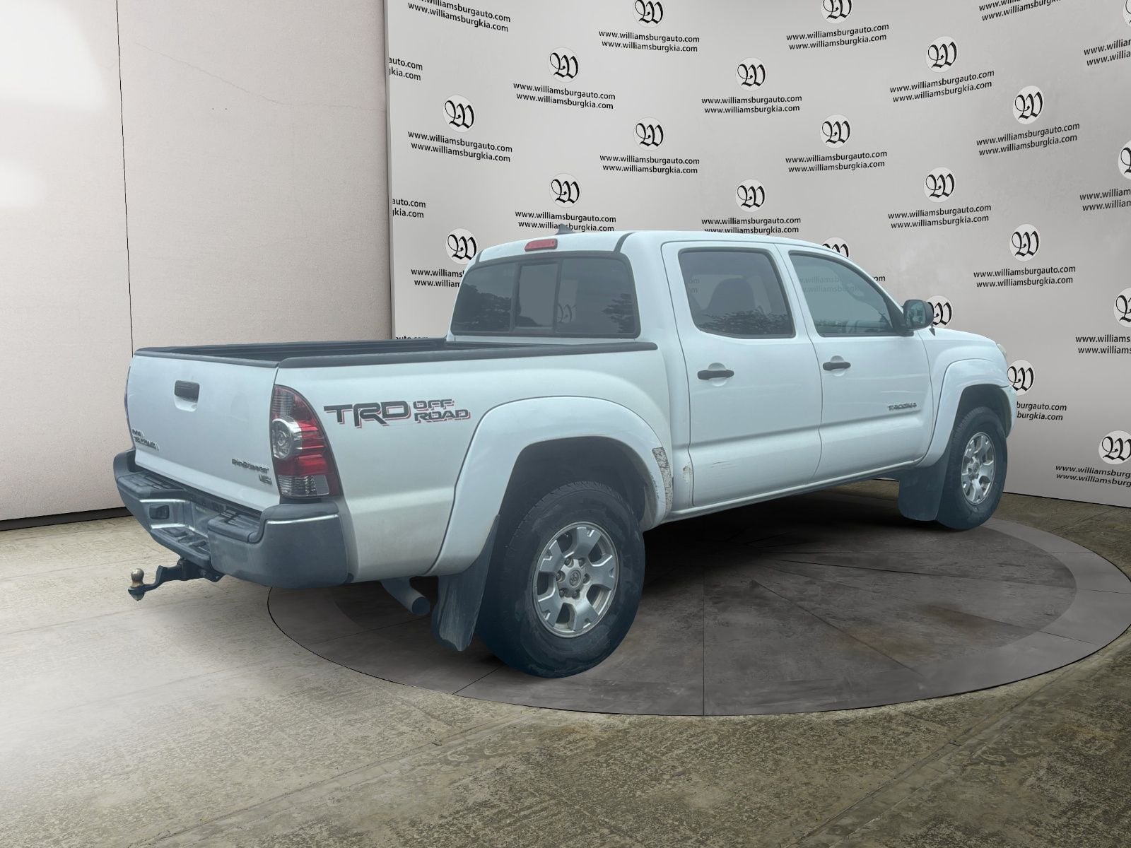 Pre-Owned 2014 Toyota Tacoma PreRunner - photo - 4