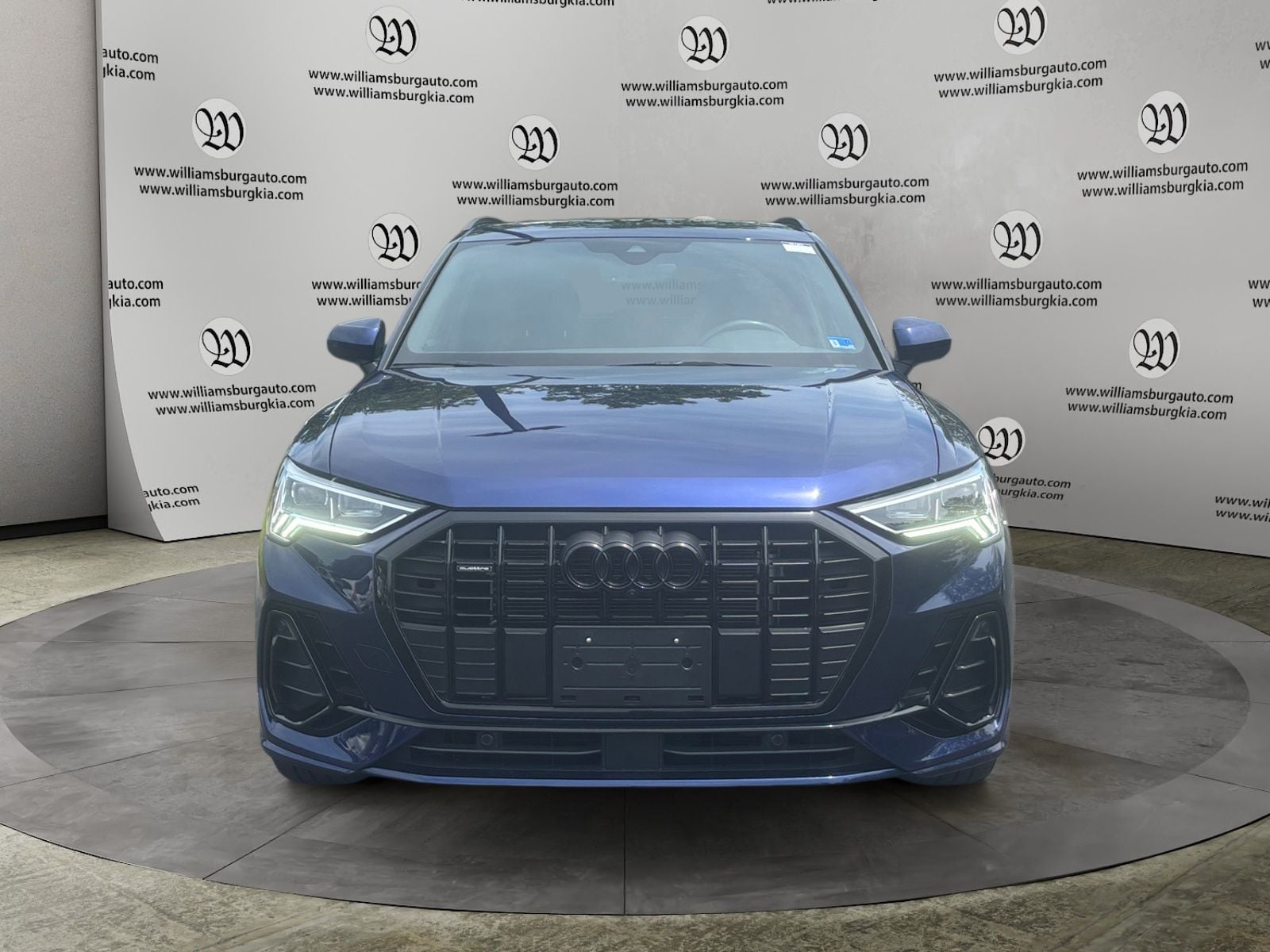 Pre-Owned 2024 Audi Q3 Premium Plus - photo - 7
