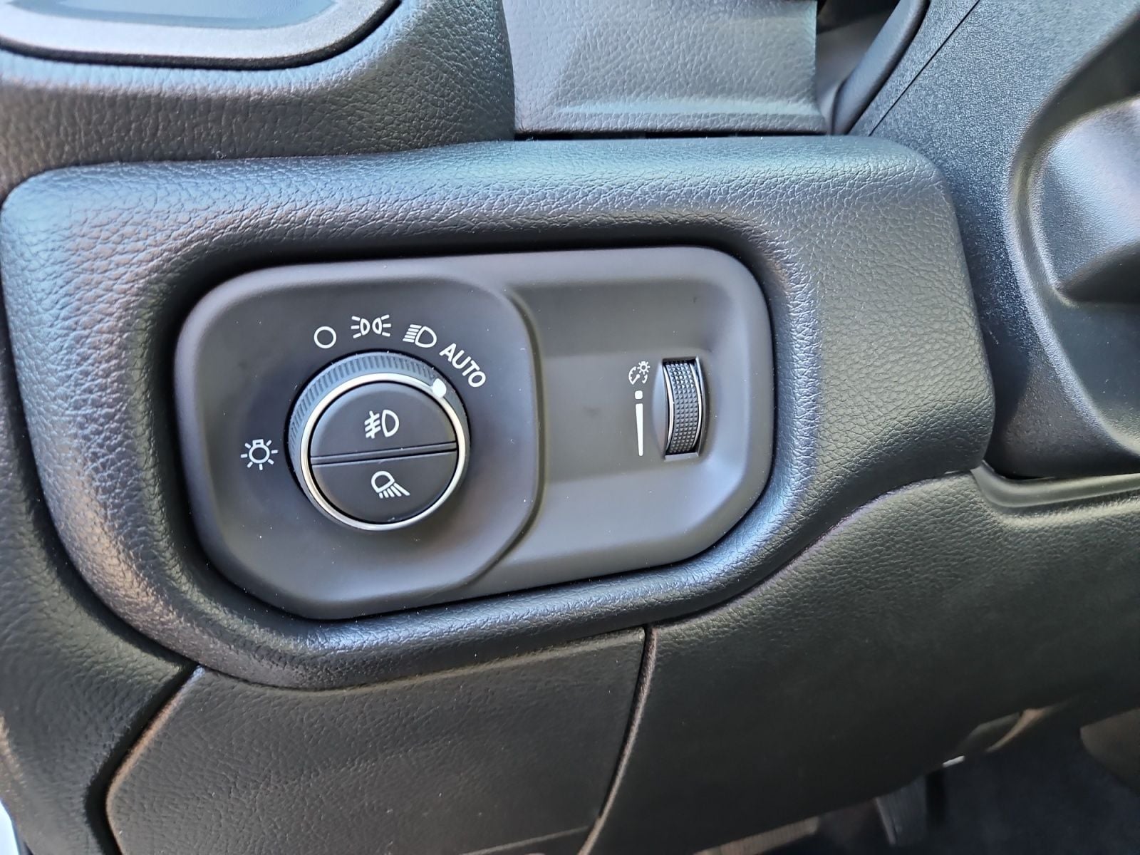 New 2026 Ram 2500 Tradesman - photo - 22