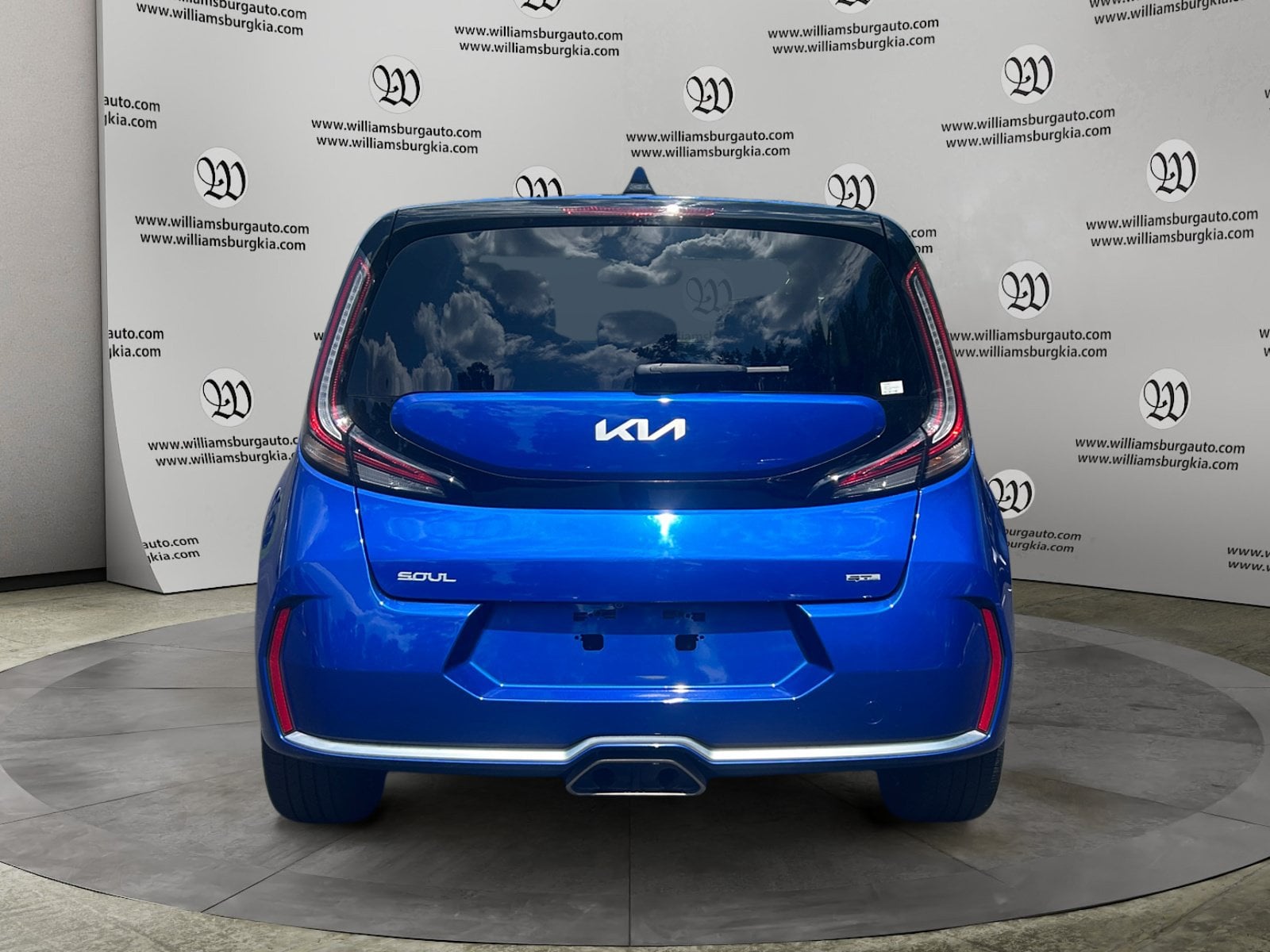 Pre-Owned 2024 Kia Soul GT-Line - photo - 3