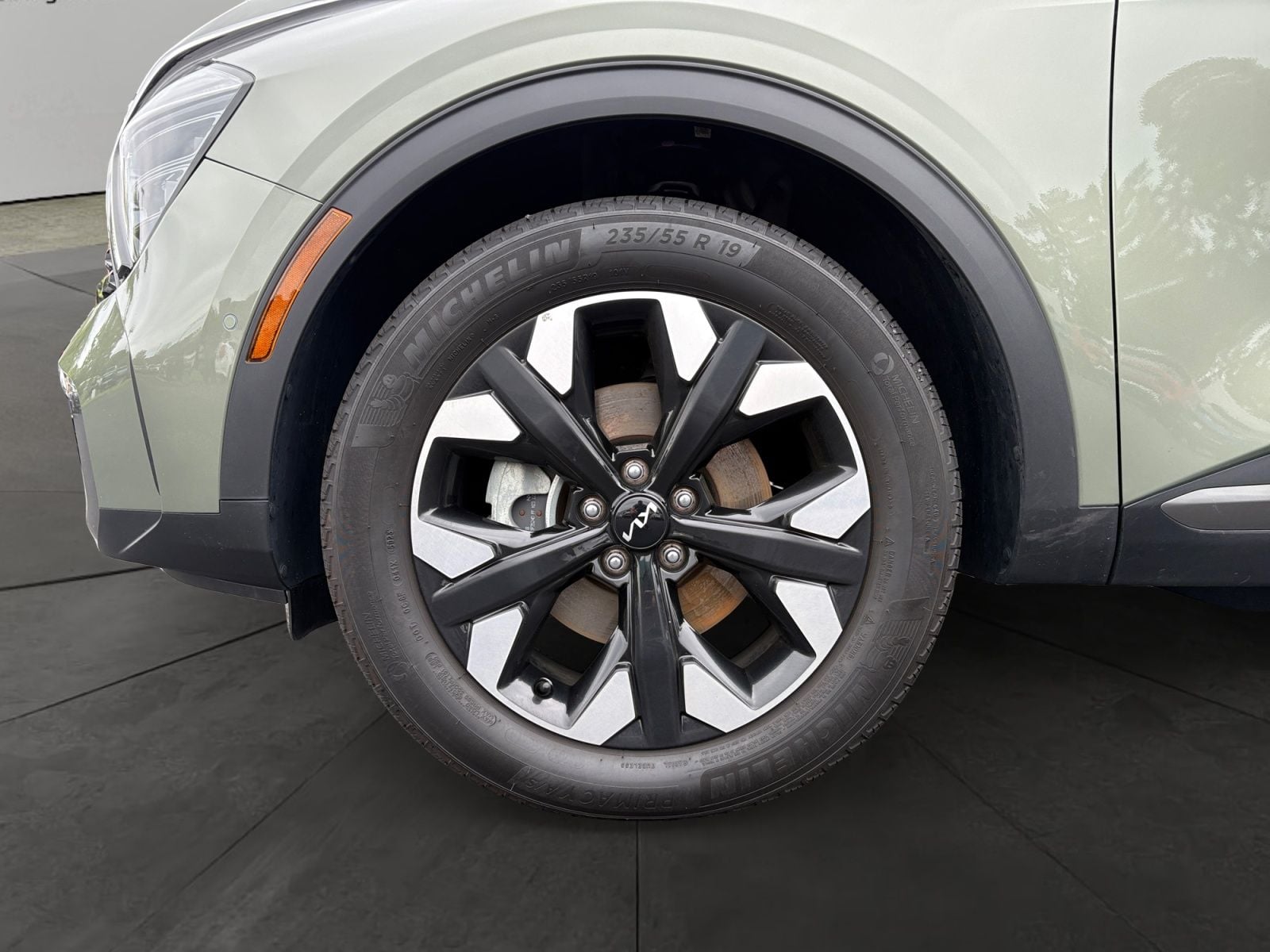 Pre-Owned 2024 Kia Sportage Plug-In Hybrid X-Line Prestige - photo - 13