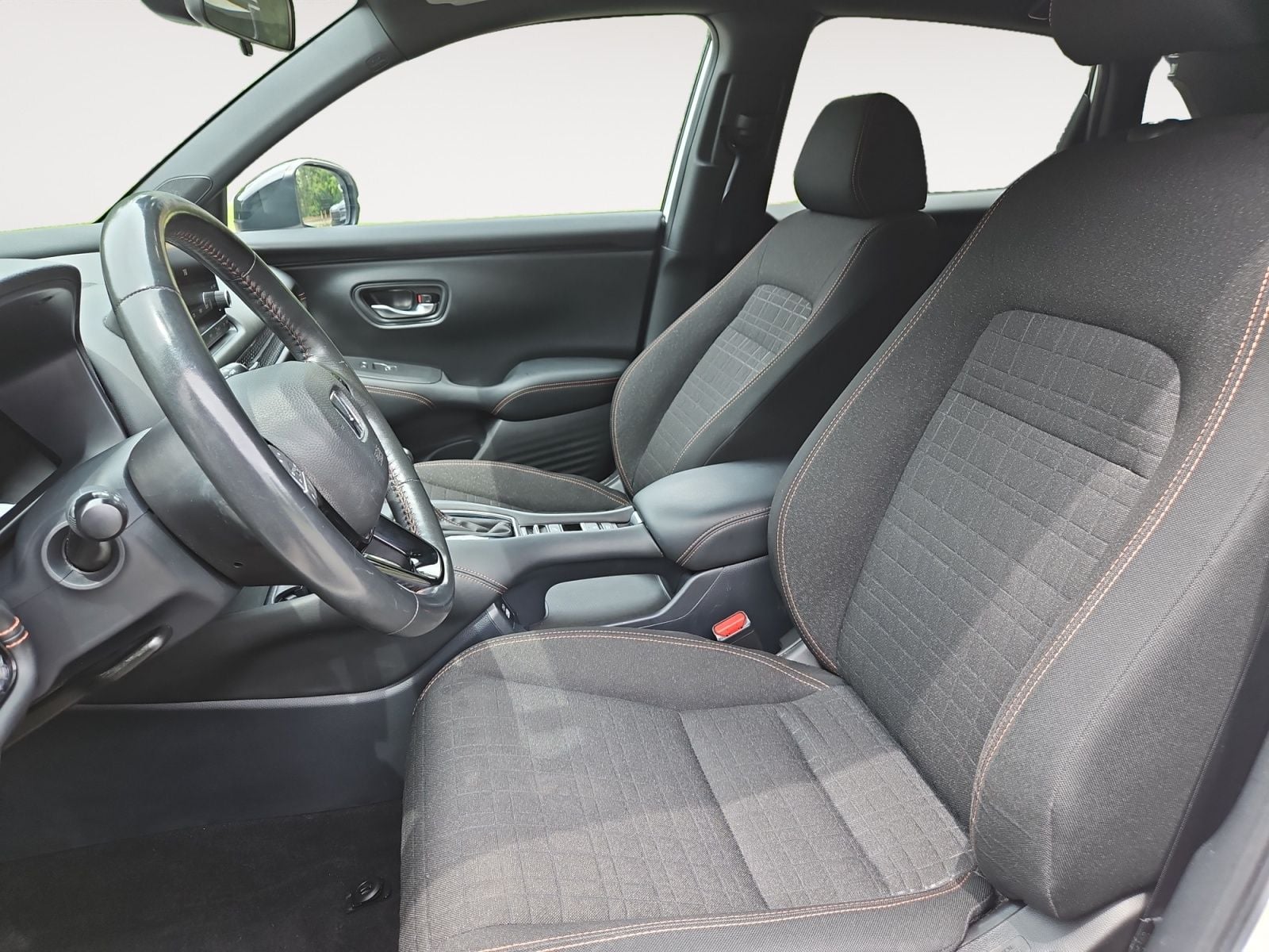 Pre-Owned 2023 Honda HR-V Sport - photo - 8