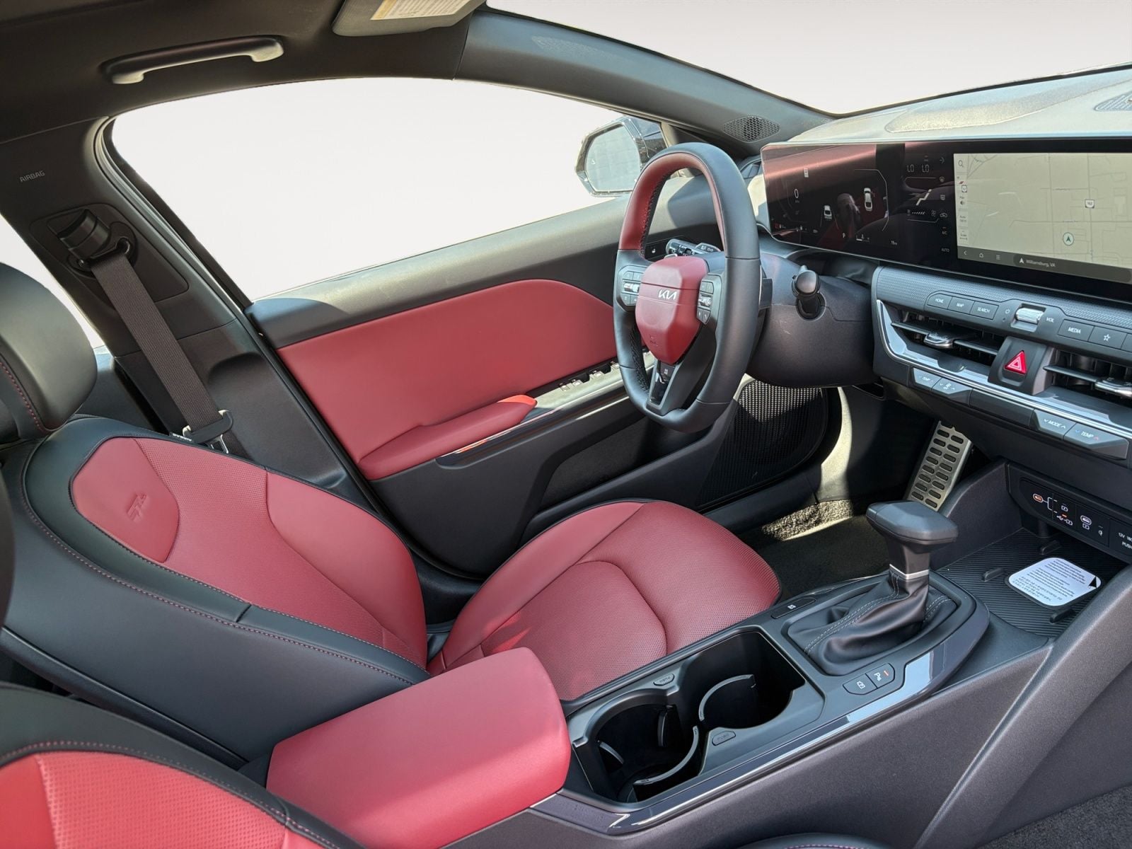 New 2026 Kia K4 GT-Line Turbo - photo - 14