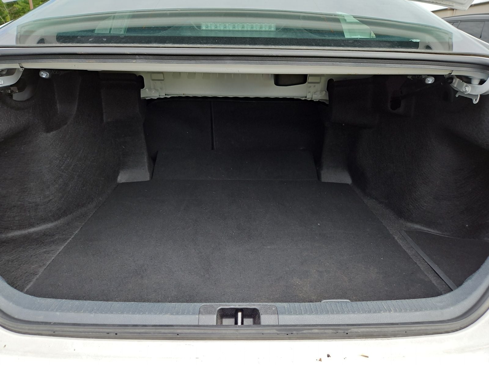 Pre-Owned 2025 Toyota Camry LE - photo - 18