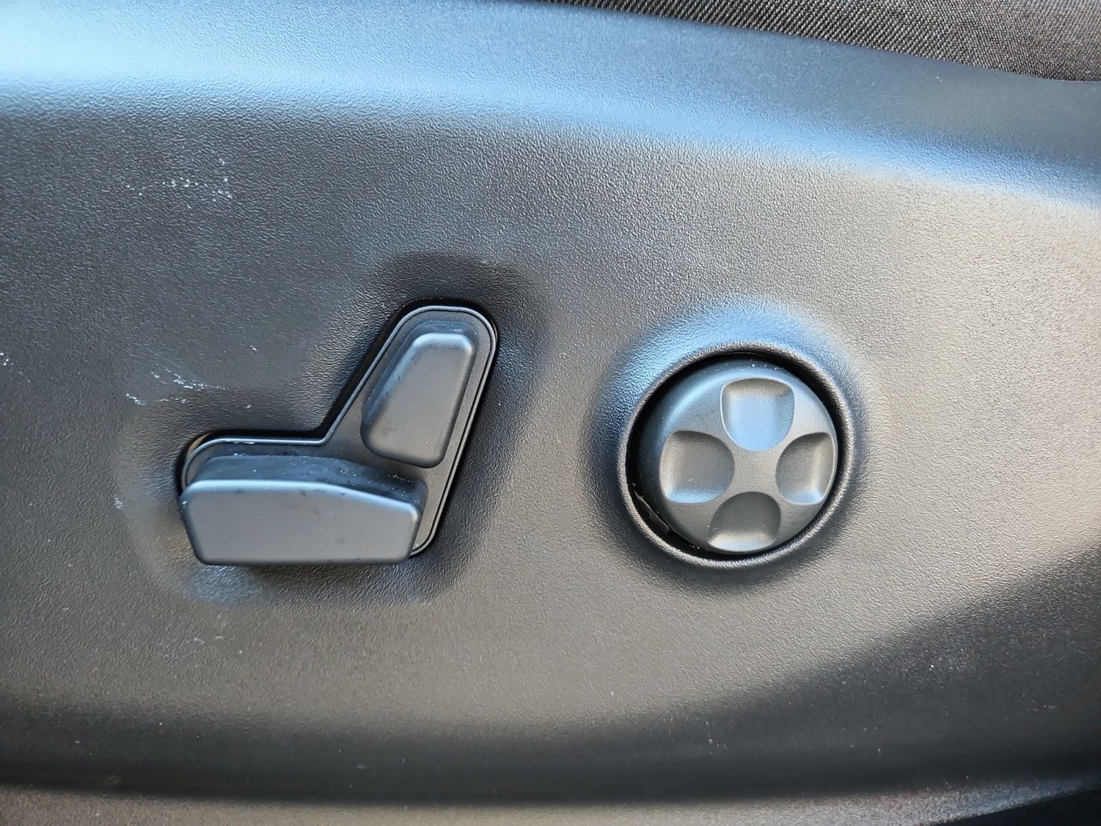 New 2026 Chrysler Pacifica Select - photo - 20