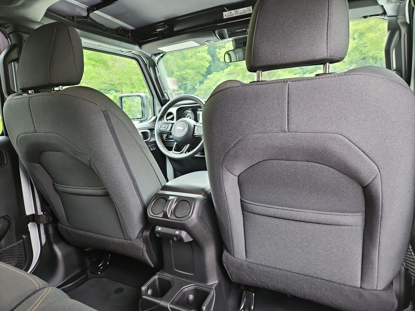 Pre-Owned 2024 Jeep Wrangler Sport S - photo - 17