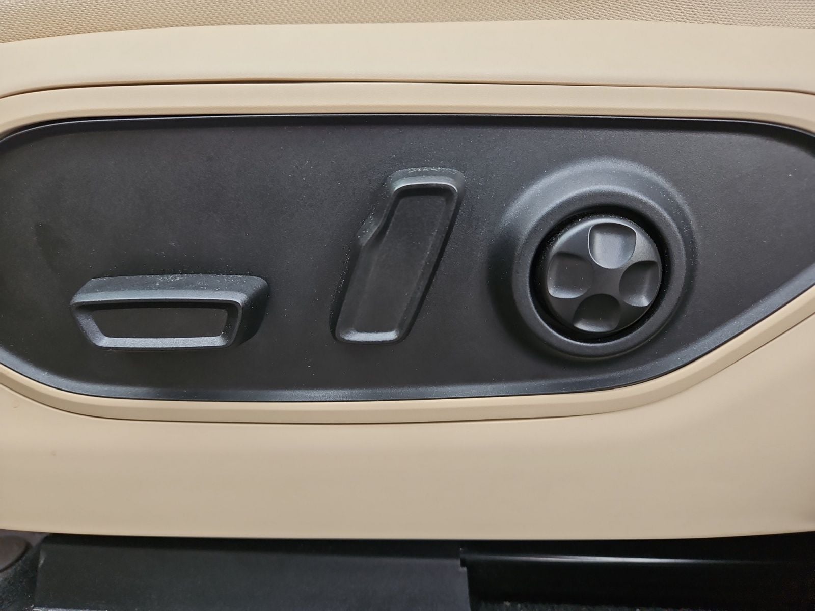 Pre-Owned 2023 Jeep Grand Cherokee L Limited - photo - 20