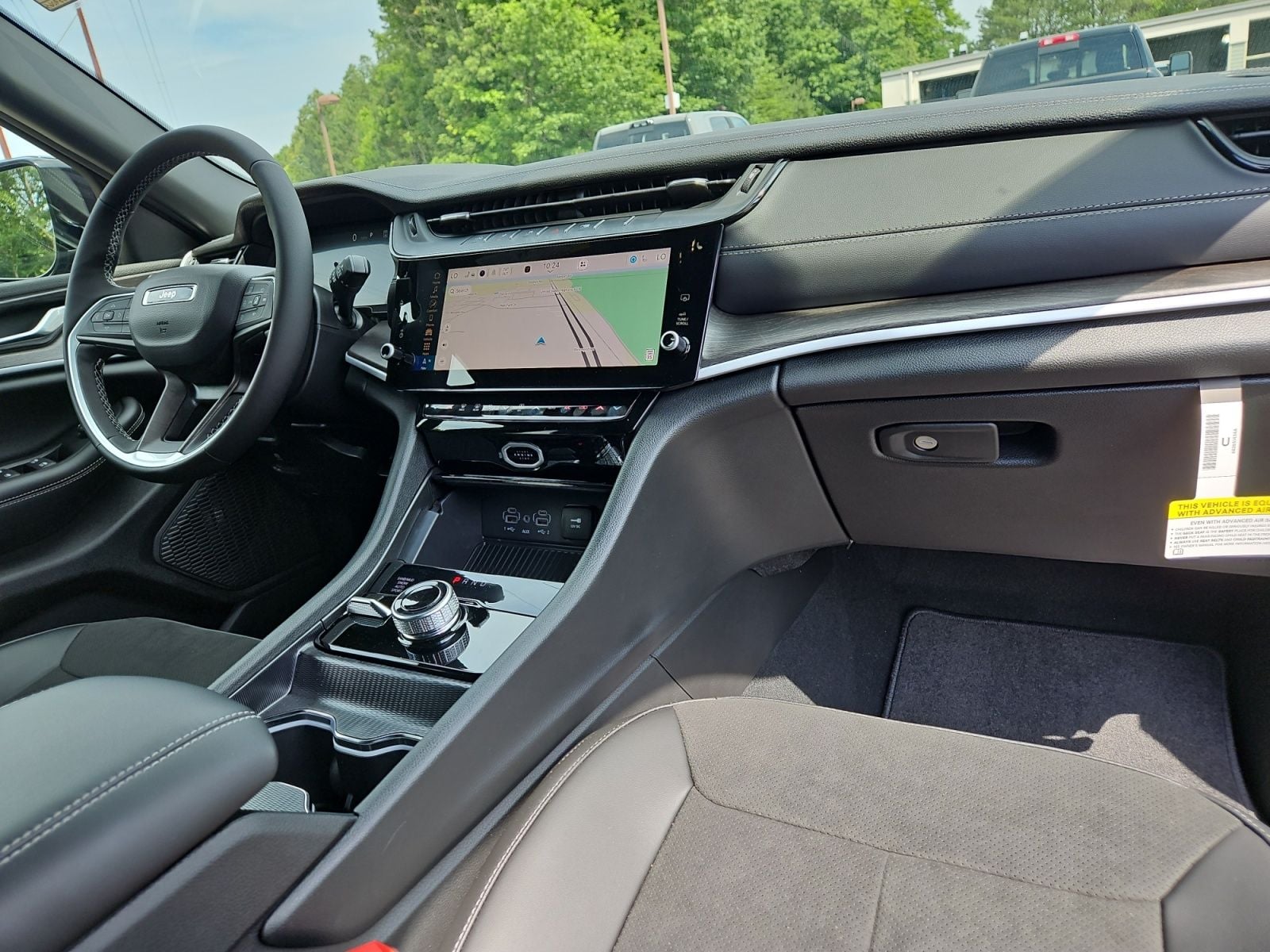 New 2026 Jeep Grand Cherokee L Altitude - photo - 15