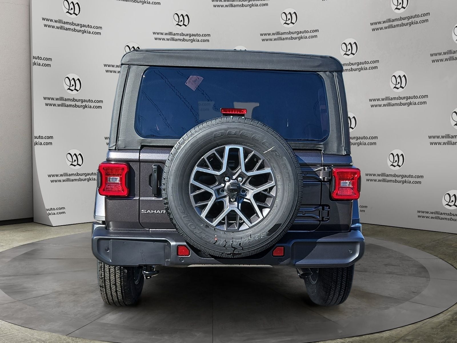 New 2026 Jeep Wrangler Sahara - photo - 3