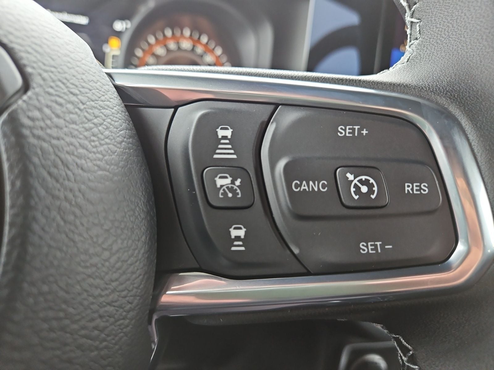 New 2025 Jeep Wrangler Sahara - photo - 25