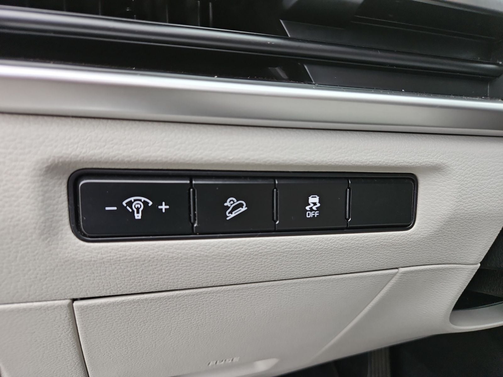 Pre-Owned 2023 Kia Telluride S - photo - 22