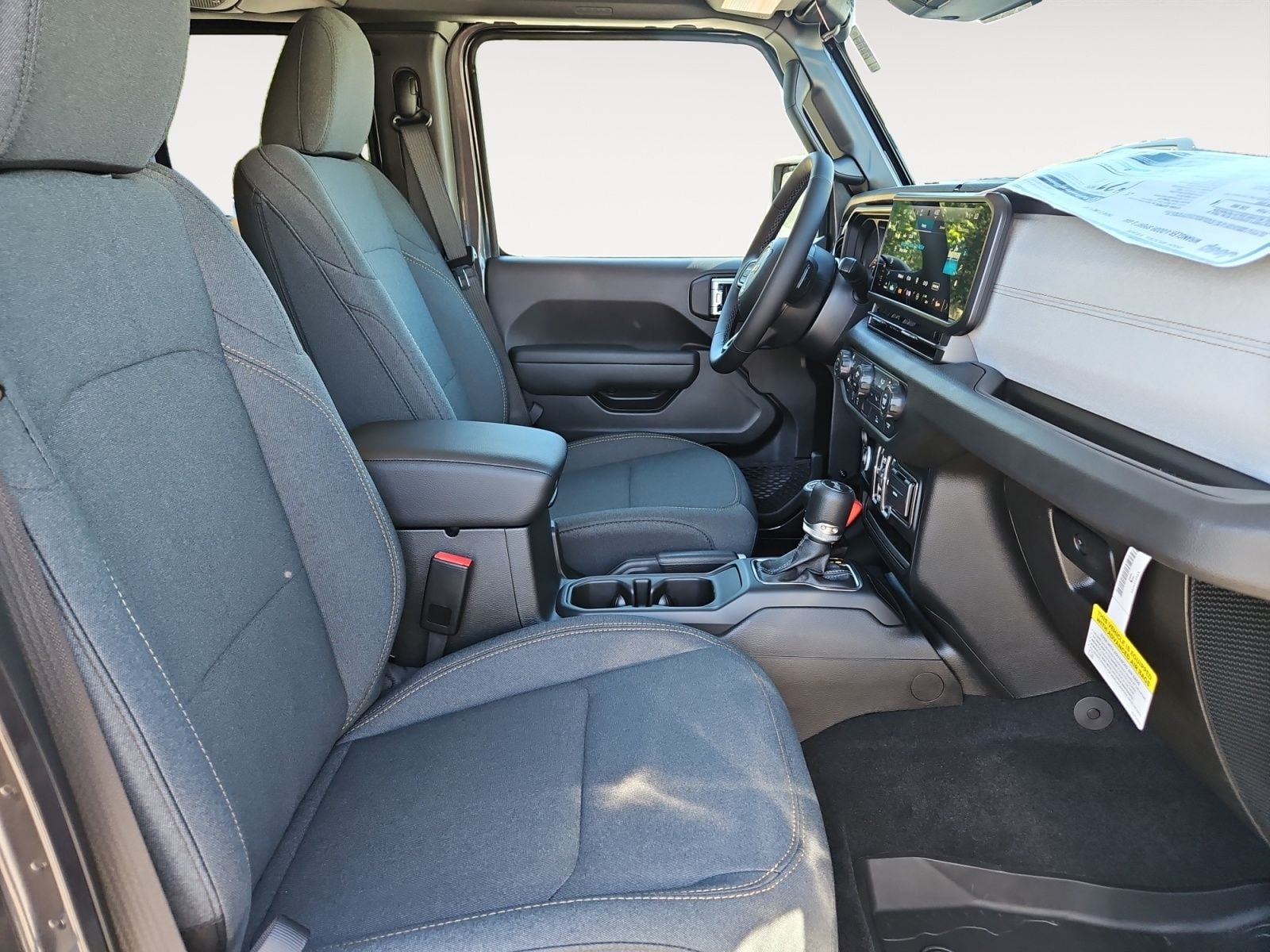 New 2026 Jeep Wrangler Sport S - photo - 14