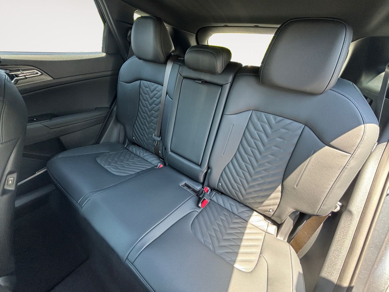 New 2026 Kia Sportage Hybrid X-Line - photo - 12