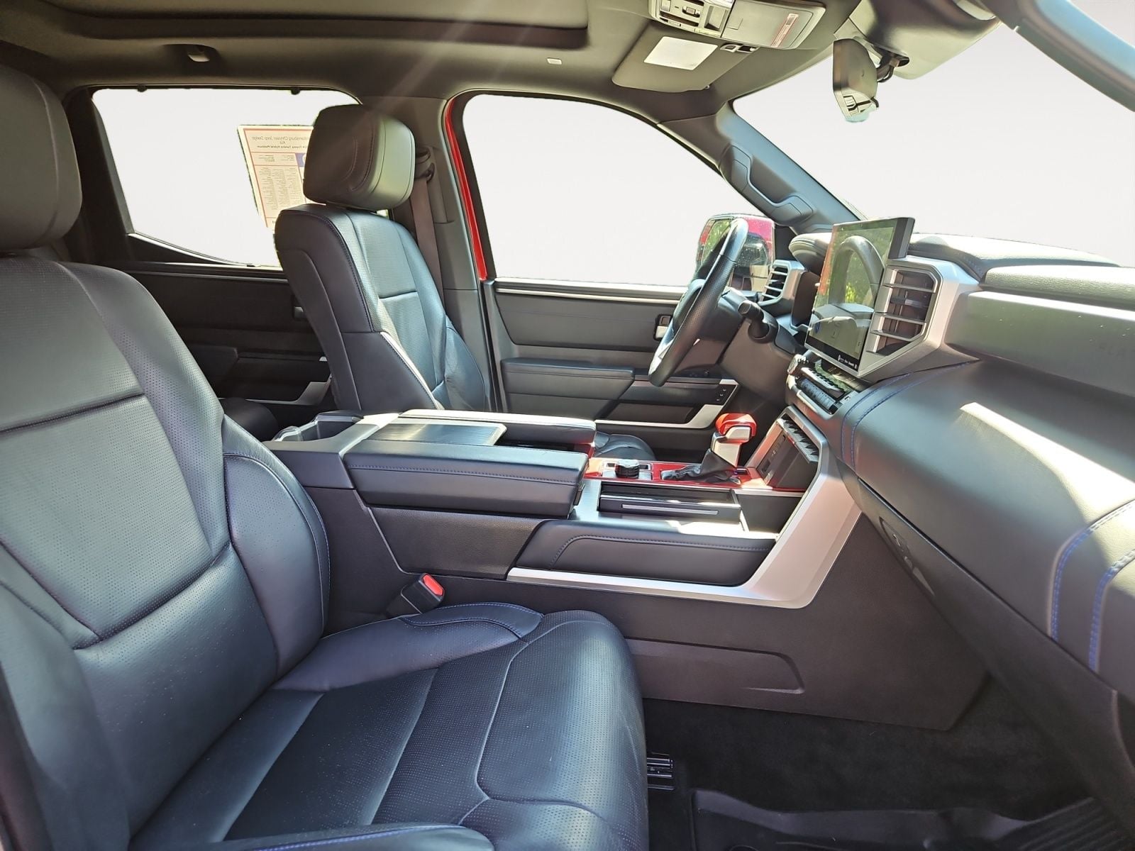 Pre-Owned 2024 Toyota Tundra Hybrid Platinum - photo - 14