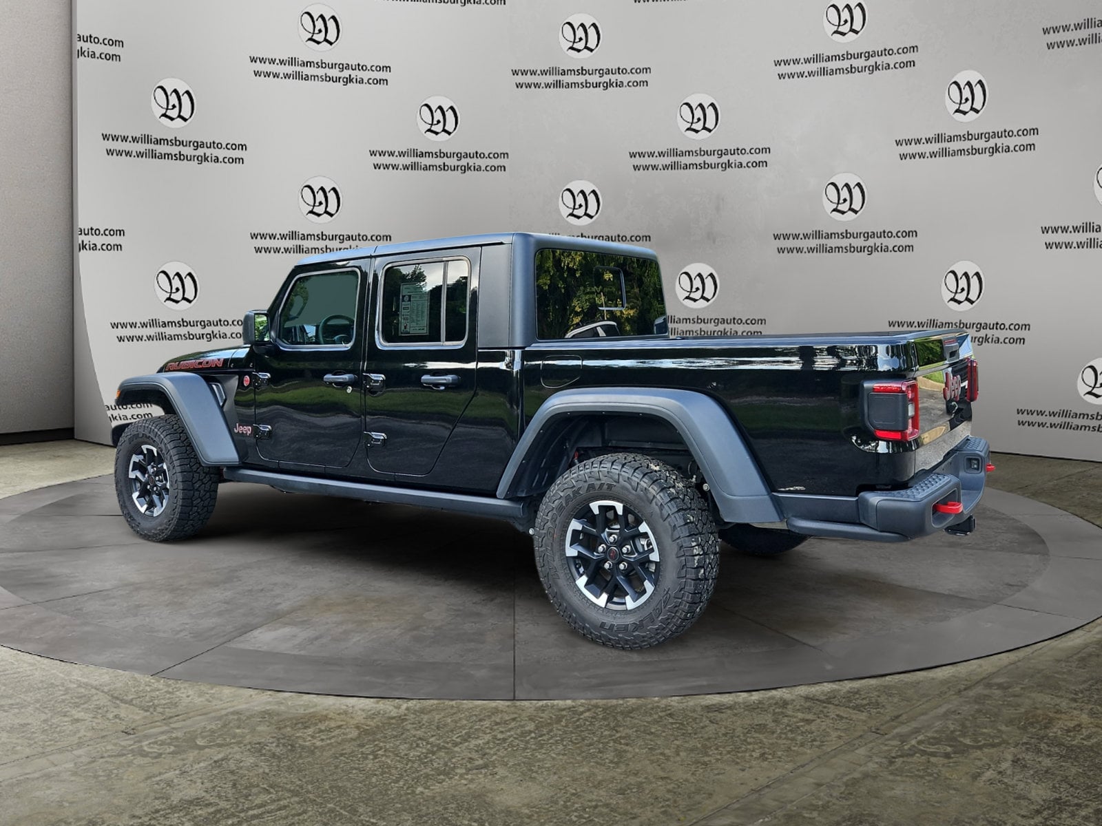 Pre-Owned 2026 Jeep Gladiator Rubicon - photo - 2