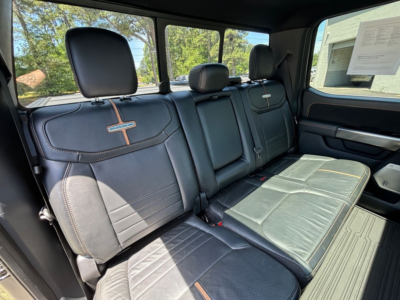 Pre-Owned 2022 Ford F-150 Platinum - photo - 17