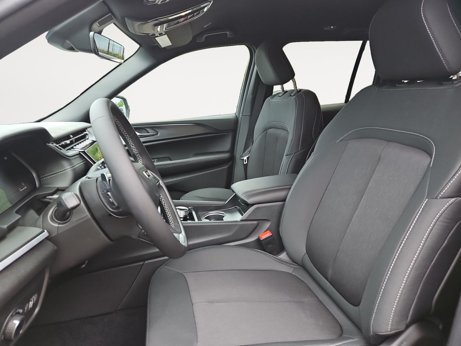New 2026 Jeep Grand Cherokee Laredo - photo - 8