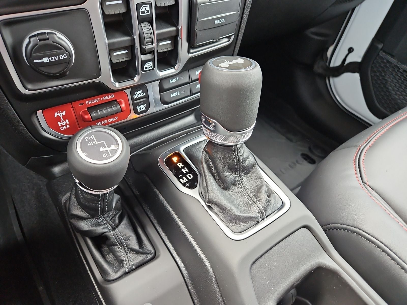 New 2026 Jeep Wrangler Rubicon - photo - 26