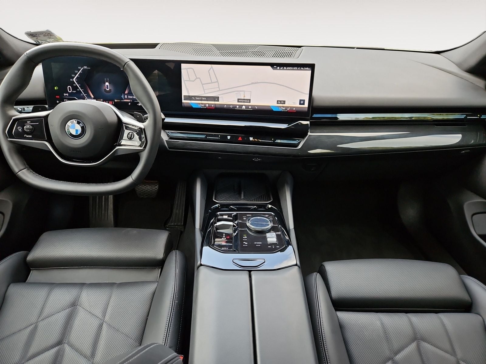 Pre-Owned 2026 BMW 5 Series 530i xDrive - photo - 9
