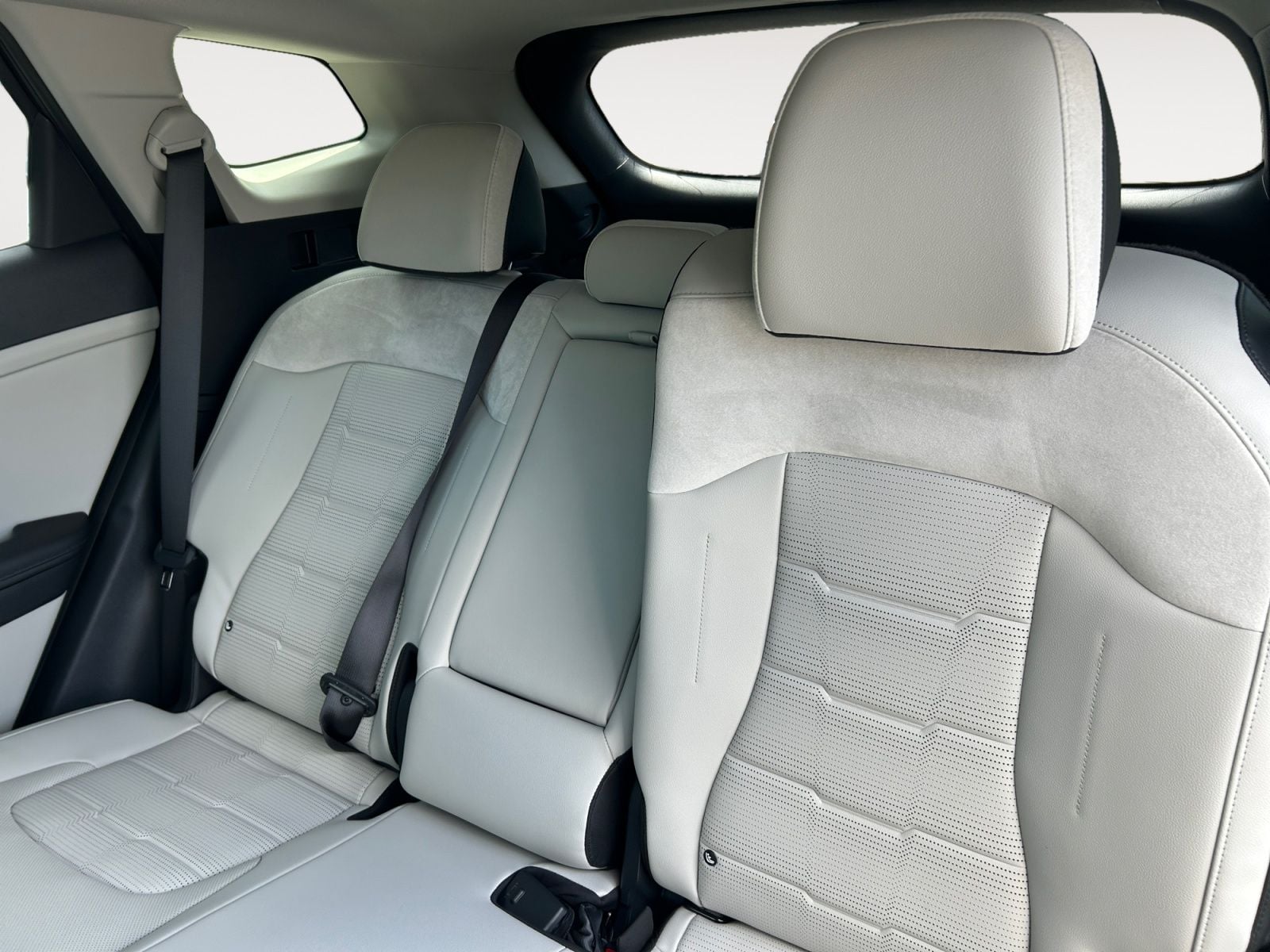 New 2027 Kia Sportage Hybrid SX-Prestige - photo - 12