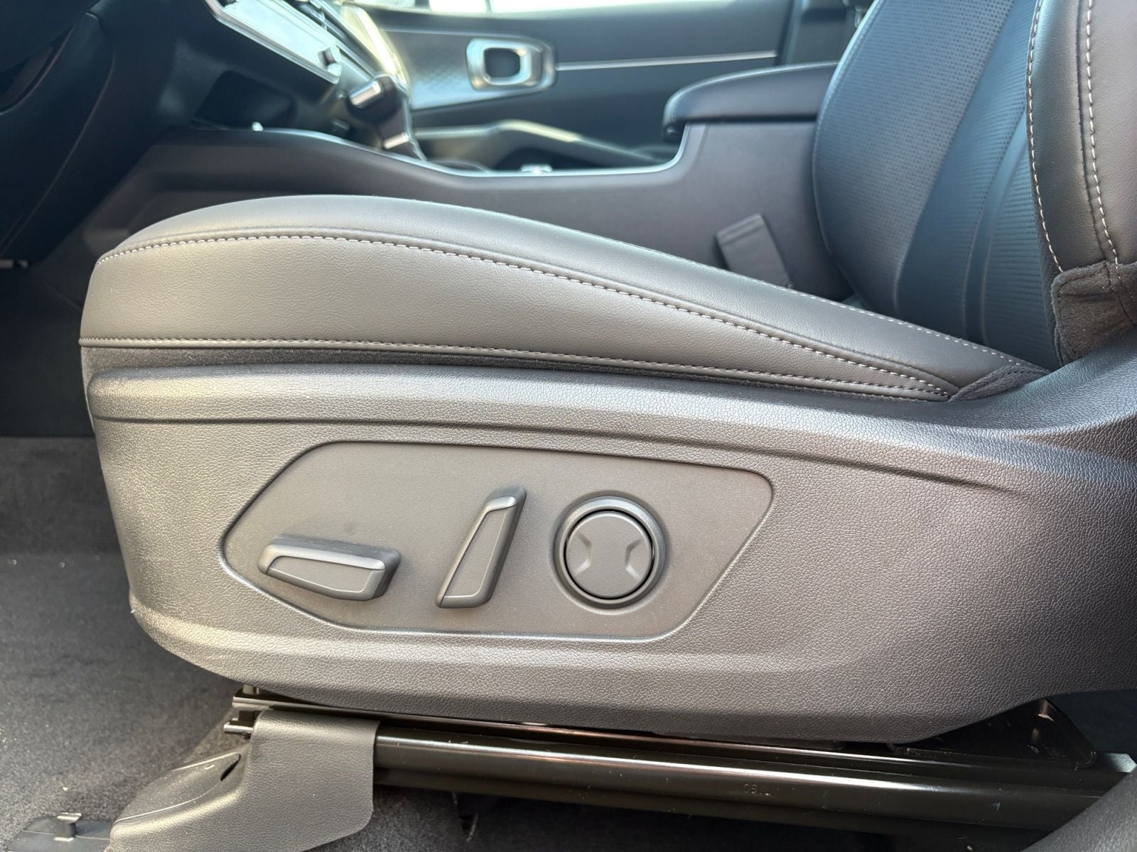 New 2026 Kia Sorento S - photo - 21