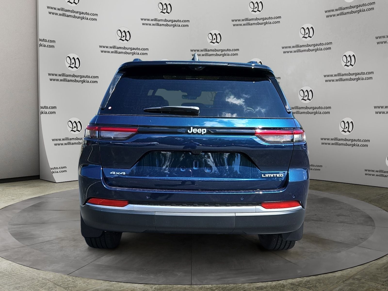 New 2027 Jeep Grand Cherokee Limited - photo - 3
