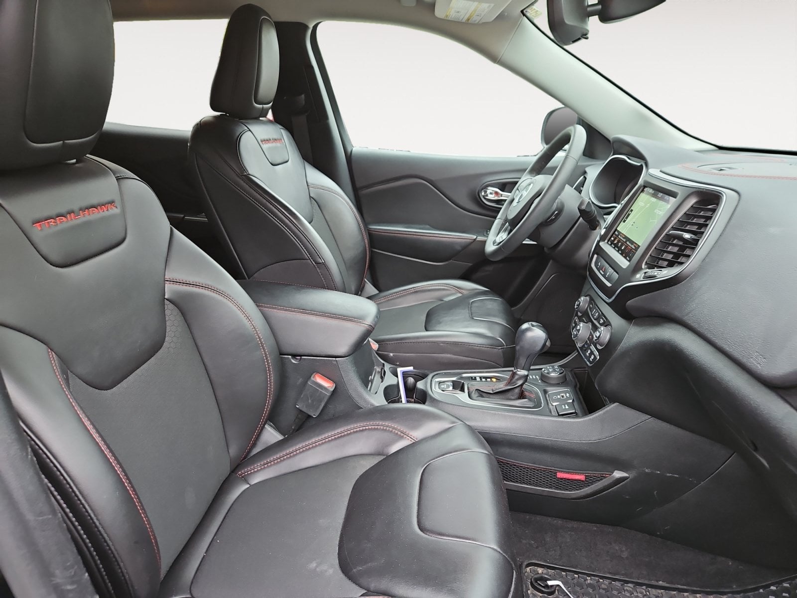 Pre-Owned 2022 Jeep Cherokee Trailhawk - photo - 14