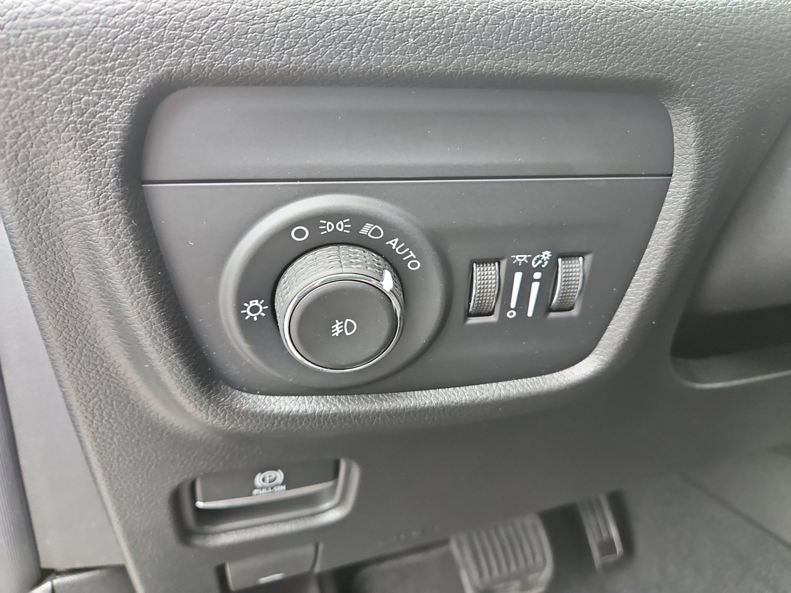 New 2026 Jeep Grand Cherokee Limited Reserve - photo - 21
