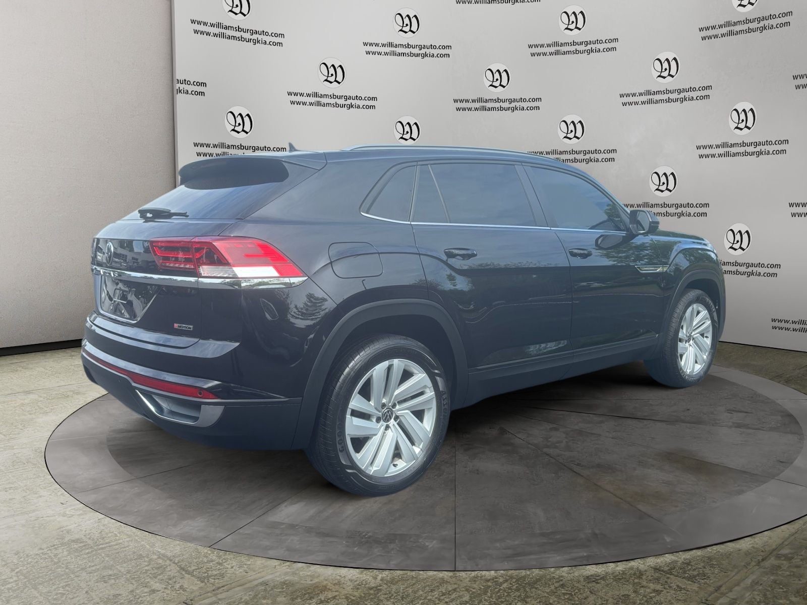 Pre-Owned 2022 Volkswagen Atlas Cross Sport 2.0T SE w/Technology - photo - 4