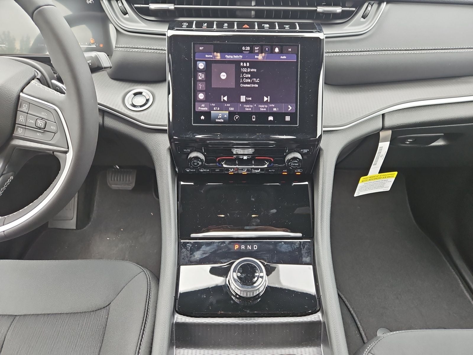 New 2026 Jeep Grand Cherokee Laredo - photo - 10