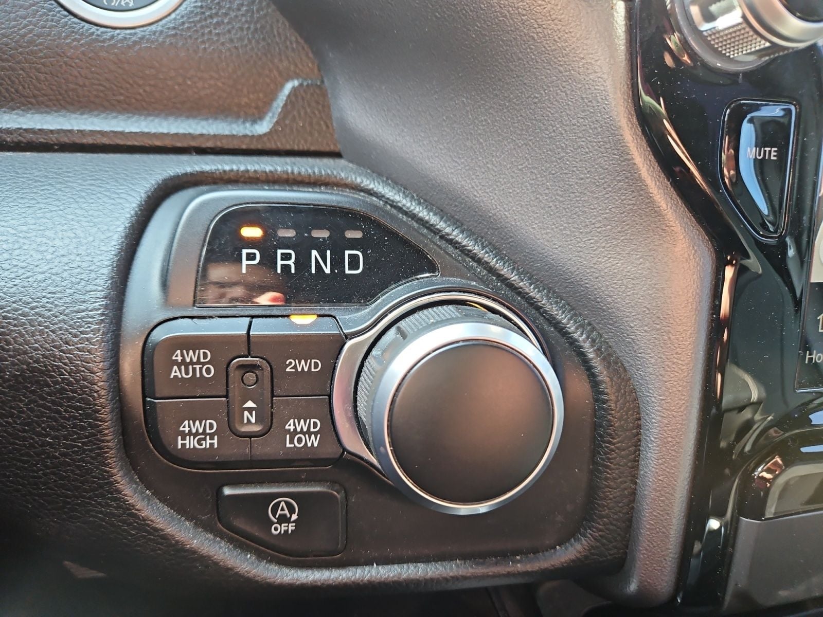 Pre-Owned 2024 Ram 1500 Big Horn/Lone Star - photo - 25