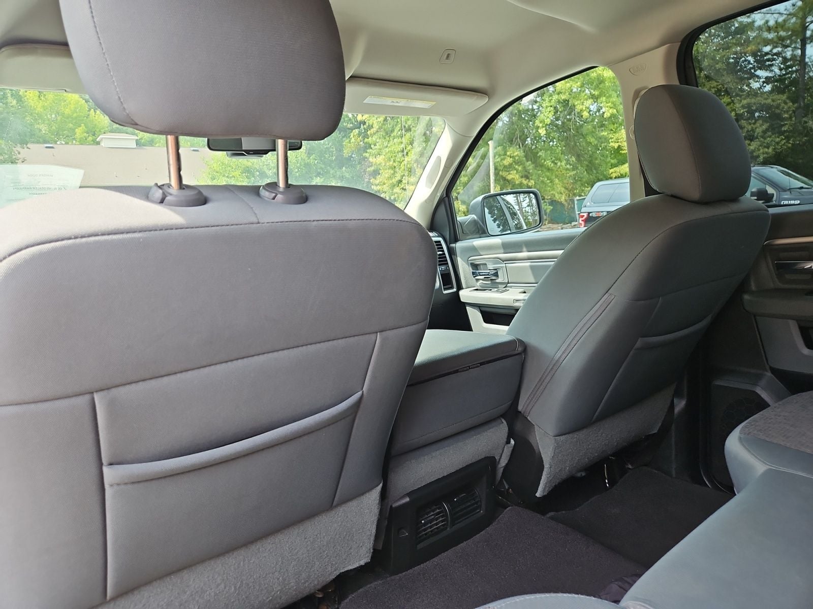 Pre-Owned 2017 Ram 1500 Big Horn - photo - 19