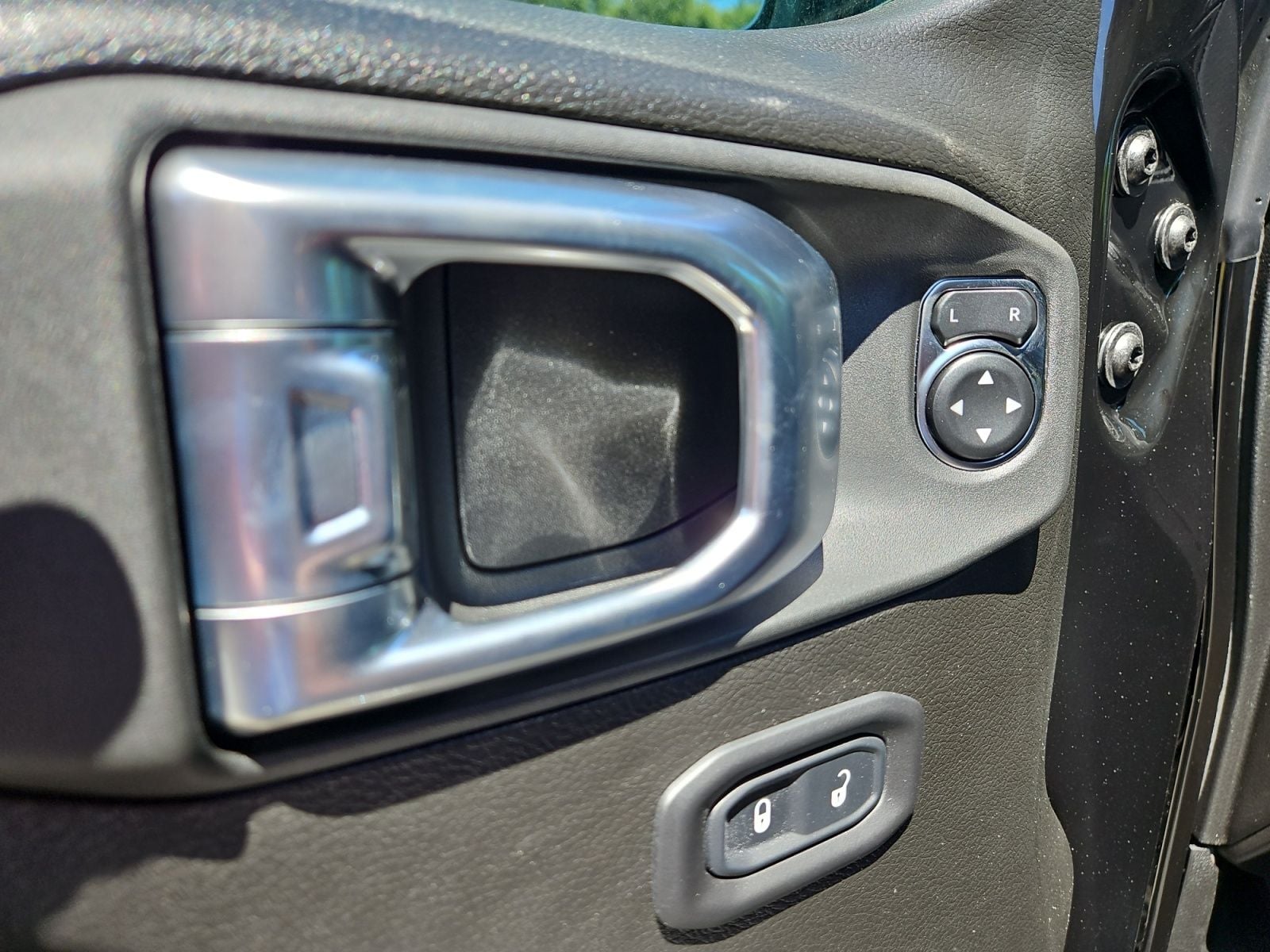 New 2026 Jeep Gladiator Shadow Ops - photo - 21