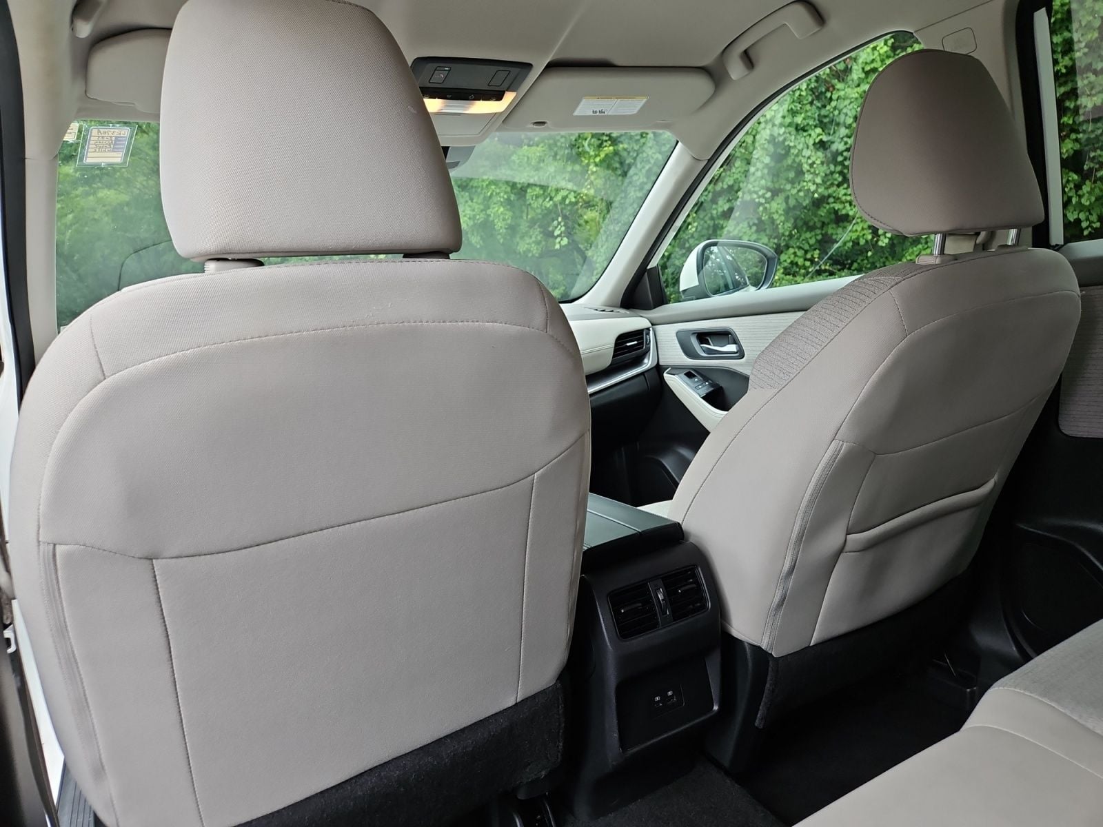 Pre-Owned 2023 Nissan Rogue SV - photo - 19