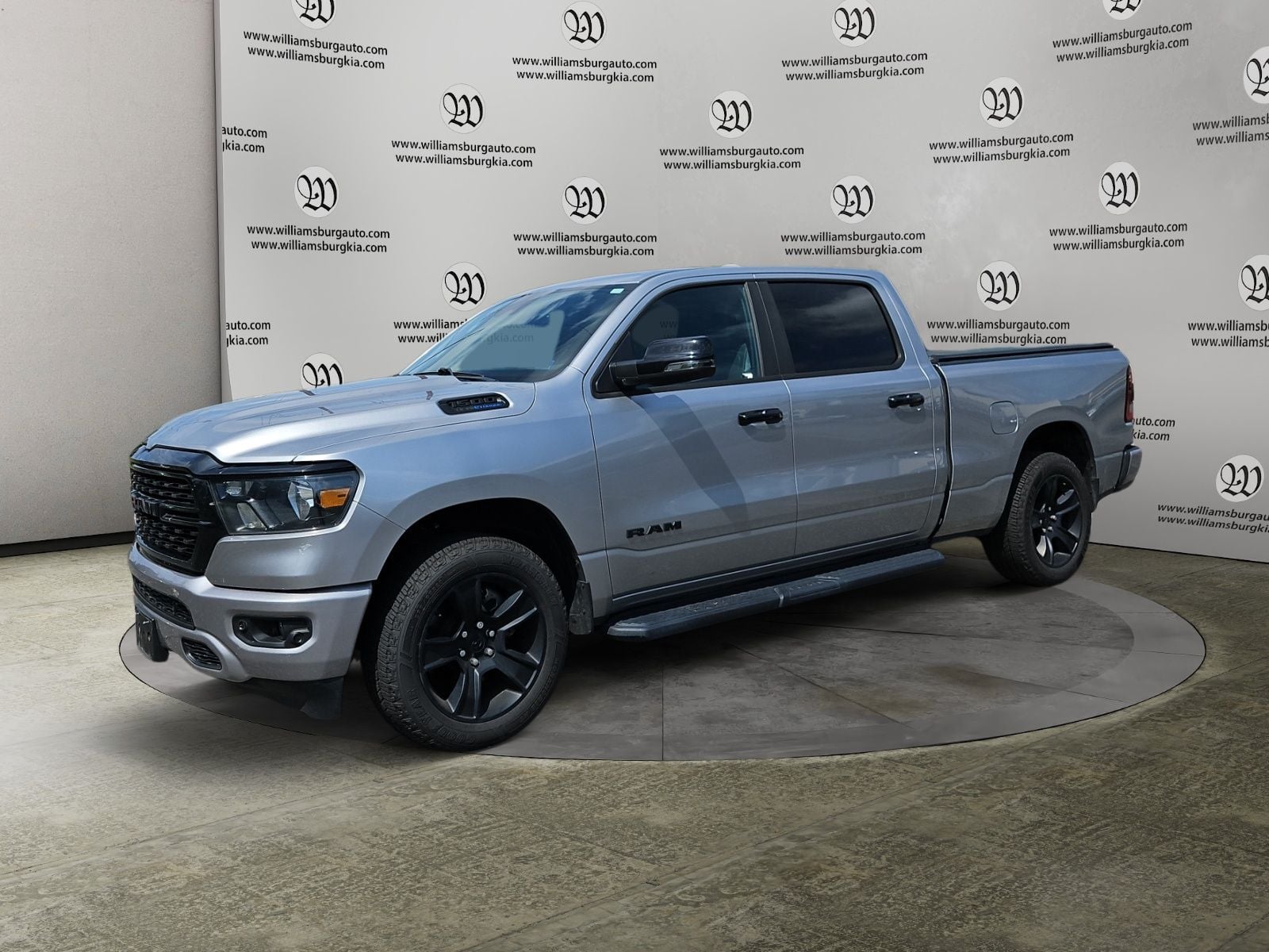 Pre-Owned 2024 Ram 1500 Big Horn/Lone Star - photo - 0