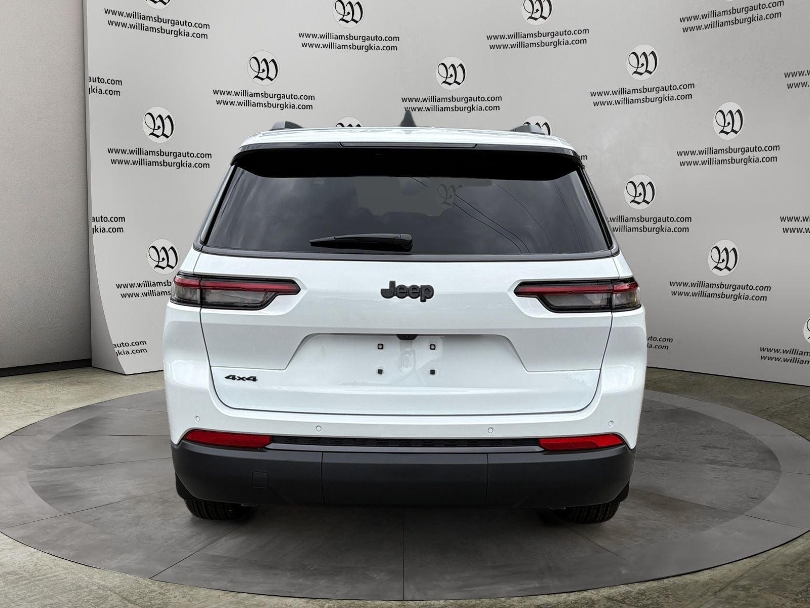 New 2026 Jeep Grand Cherokee L Altitude - photo - 3